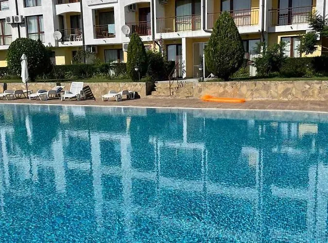 Апартамент Rutland Sp Равда