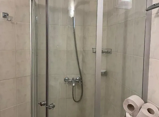 Апартамент Rutland Sp Равда