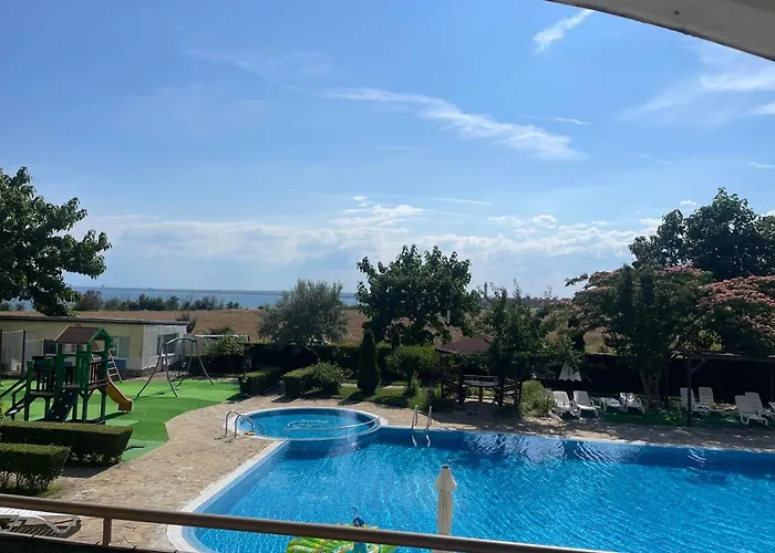 Rutland Sp Apartman *